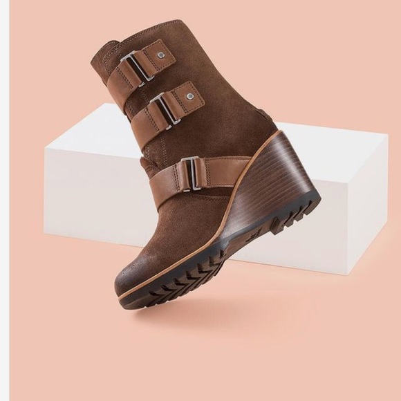NWT SOREL WOMEN'S AFTER HOURS SUEDE BOOTIE Sz: 7 - Picture 3 of 8